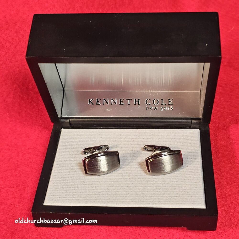 Kenneth Cole Reaction cufflinks